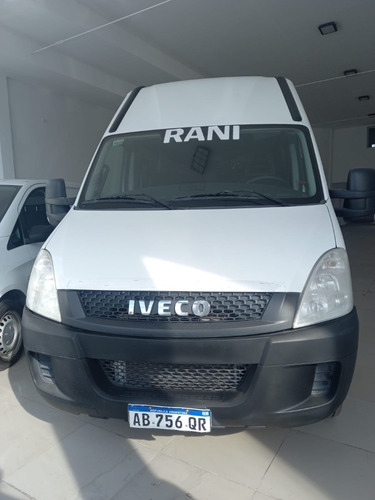 Imagen 4 de 6 de Iveco Daily 50 C17 Bus 19 + 1