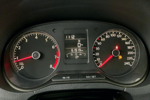 Imagen 24 de 25 de Volkswagen Vento 4 Pts Starline, Tm5, A/ac, Mp3, R-15
