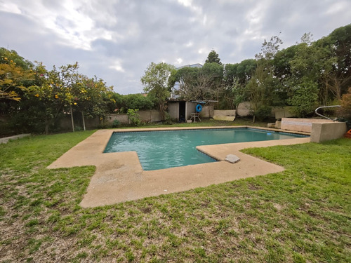 Broker Bosques 5d-5b-sala Estar- Piscina - Patio