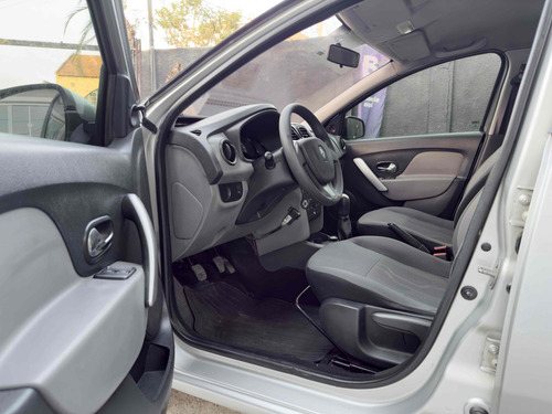 Renault Logan 1.6 EXPRESSION 8V FLEX 4P MANUAL