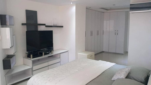 Imagen 10 de 30 de Apartamento En Arivana Plaza
