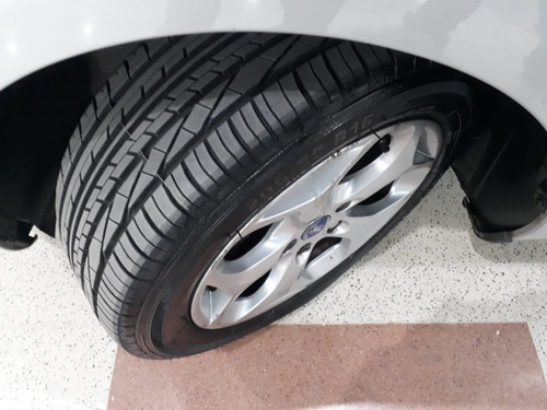 Imagem 20 de 20 de Ford Focus 2.0 Titanium Sedan 16v 2012