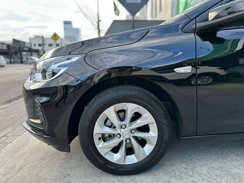 Chevrolet Onix ONIX SEDAN Plus LT 1.0 12V Flex 4p Mec.