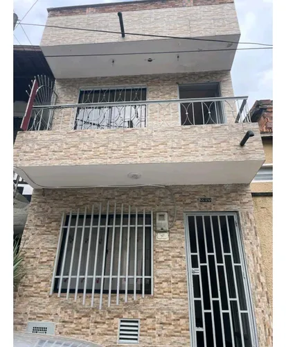 Casa Unifamiliar De 3 Niveles Con Terraza En Venta El Tablazo Itagui