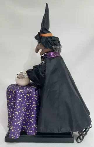 Boneca Úrsula Decoração Halloween com Som e Movimento em Promoção na  Americanas