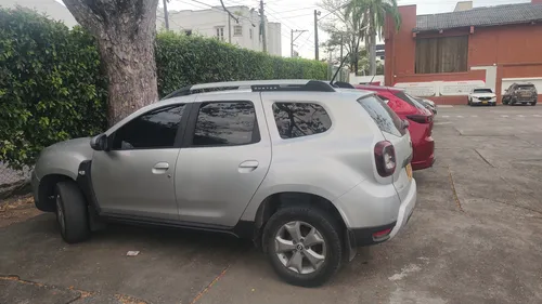 Renault Duster 1.3 Intense Cvt