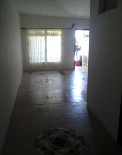 Imagen 3 de 8 de Casa En La Fundacion Mendoza Av. Gran Mariscal