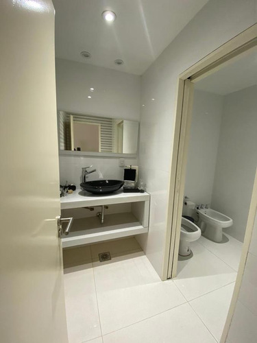 Casa 5 Ambientes 350 M² Cub, - Garage 2 Autos - Pileta - Haedo