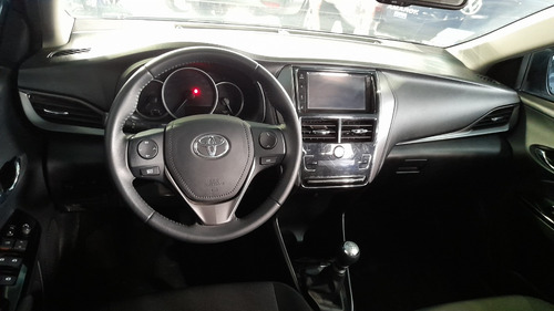 Toyota Yaris 1.5 107cv Xls Sedan