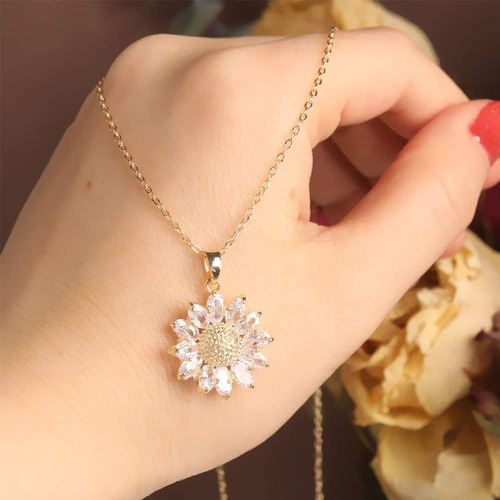 Imagen 3 de 6 de Kit Collar De Girasol Oro 18k Aretes Cadena Diamantada Mujer