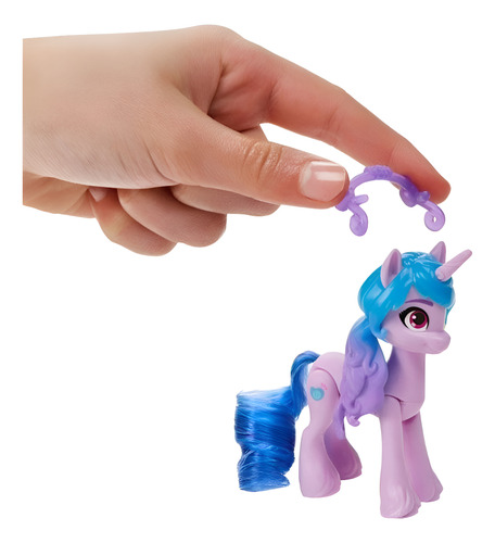 Muñeca My Little Pony Cutie Mark Magic Izzy Moonbow 16 Pzas