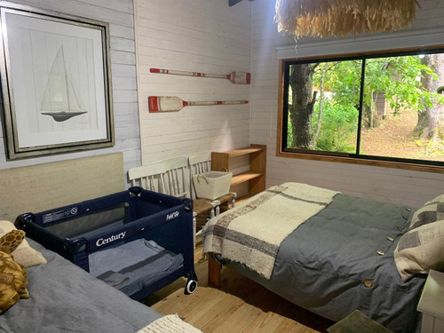 Casa En Venta De 8 Dorm. En Panguipulli