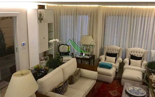 Imagem 6 de 15 de Lindo Sobrado Com 4 Suítes E 5 Vagas De Garagem. Ótima Localização.