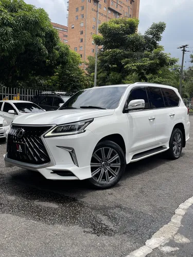 Lexus LX 5.7 570