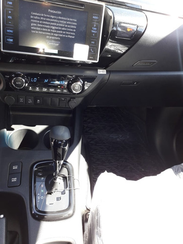 Toyota Hilux 2.8 Cd Srx 177cv 4x4 At