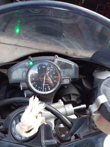 Imagen 8 de 10 de Yamaha Yzf-r1