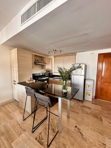 Venta De Penthouse En Los Corales, Bávaro, Punta Cana.
