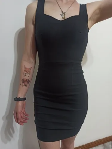 Vestido de bengalina negro new arrivals