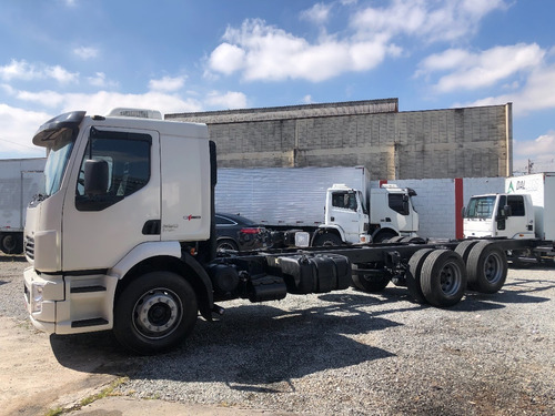 Volvo Vm 260 Ano 2010 Leito