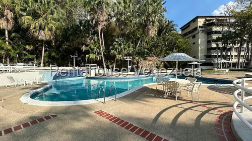 Apartamento Piso Bajo 143 M² 2h, 3b, 2p, Residencias Parque Urimare Con Piscina Pozo De Agua En Calle Cerrada En Venta En La Tahona Calle Cangilon Caracas