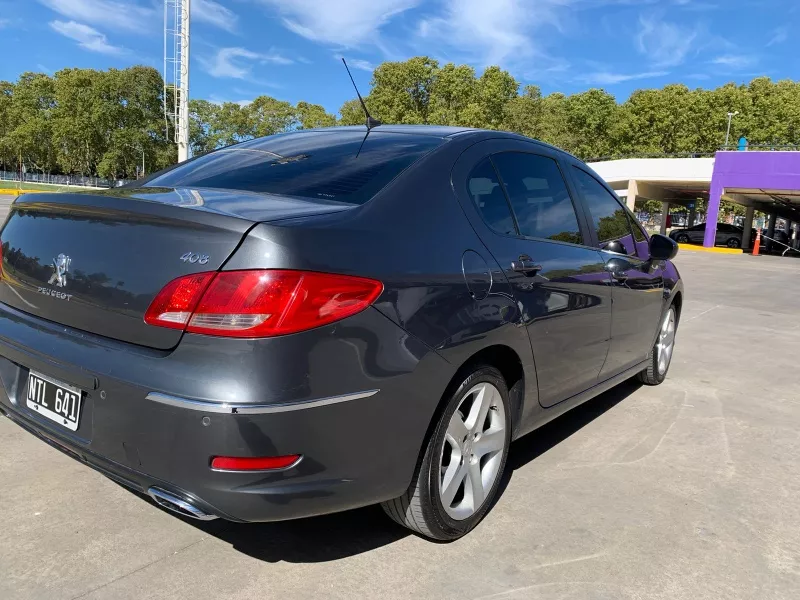 Peugeot 408 2.0 Allure Plus 143cv