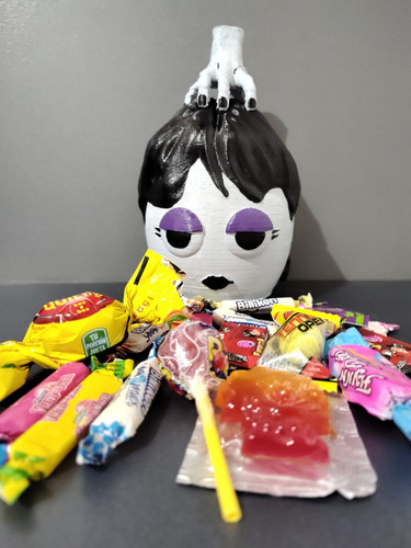 Caramelera Huevo Impreso En 3d De Varios Personajes Merlina