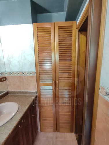 En Venta Apartamento Piso Bajo San Antonio De Los Altos-el Picacho-el Trébol I Remodelado 120 M2 4/2/1