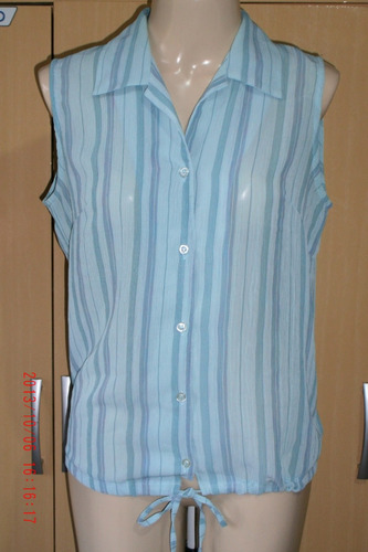 Linda Camisa Em Crepe ( Fem) Tam; M R$ 25,00 (Usado)