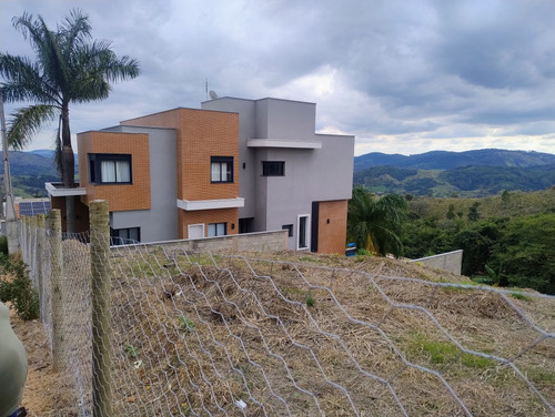 Terreno Condomínio Orypaba