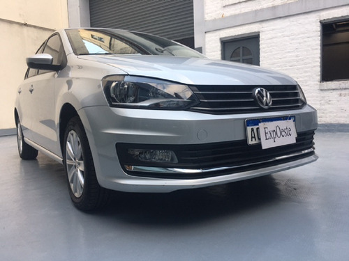 Volkswagen Polo Confortline 1.6ml/16 Tiptronic-2017 Expoeste