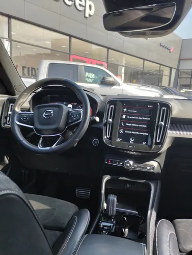 Volvo XC40 2.0 T5 Awd R-design