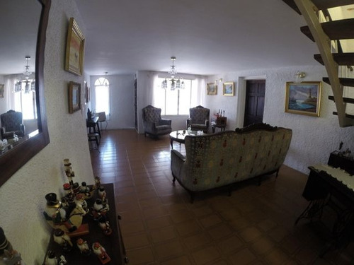 Imagen 5 de 11 de Casa En Venta Los Naranjos Del Cafetal 22-5596 Renta House Los Samanes