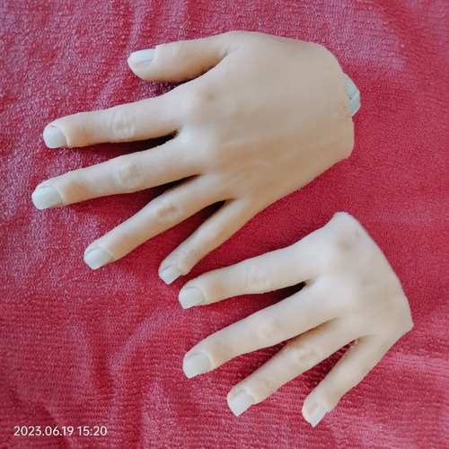 Mano De Silicon Para Practica De Uñas