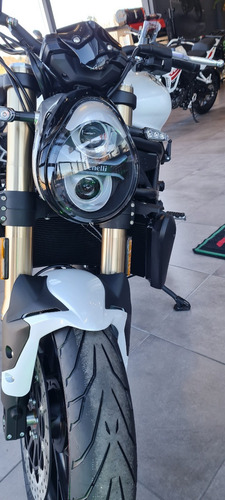 Imagen 8 de 24 de Benelli 752s - Benelli Store Pilar Mp