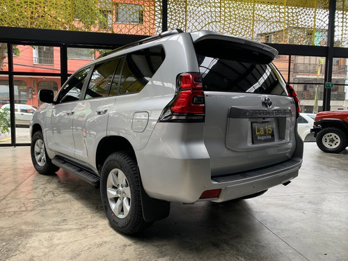 Toyota Prado Txl 2020 Con 24 Mil Km