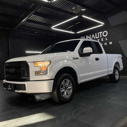 Ford F-150 5.0l Xl Cabina Y Media 4x2 Mt