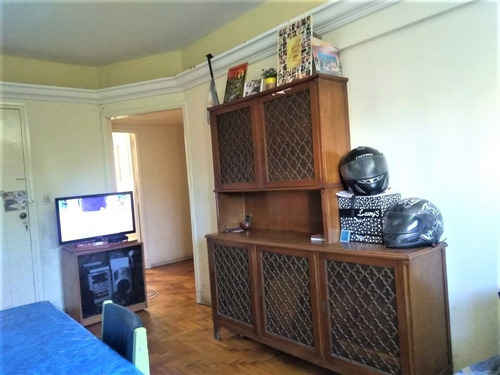 Departamento 2 Ambientes Excelente Ubicación