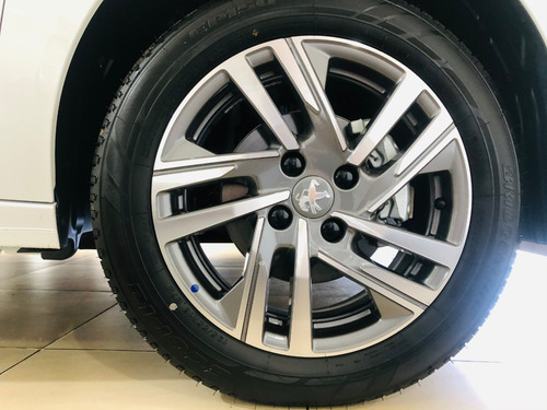 Peugeot Nuevo 208 Allure 1.6l