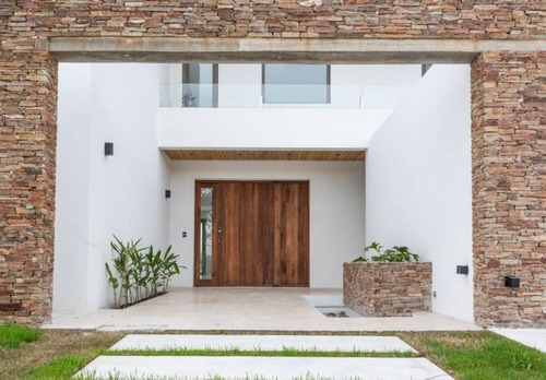 Imagen 3 de 30 de Excelente Casa En Venta En Lagos Del Golf - Nordelta