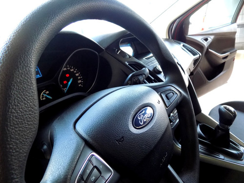 Ford Focus III 1.6 Sedan S