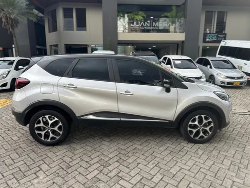 Renault Captur 2.0 Intens Automática