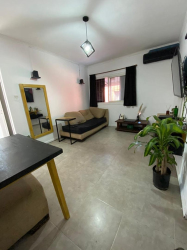 Imagen 2 de 14 de Castelar Norte Departamento Pb Con Patio, Jardín Y Parrilla