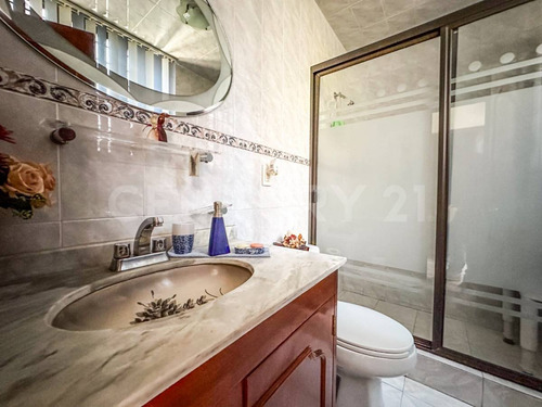 Casa En Venta, En Privada En Jardín Balbuena
