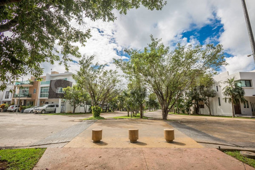 Imagen 2 de 9 de Venta De Casa En Residencial Arbolada, Cancún, Q. Roo Ofc06822