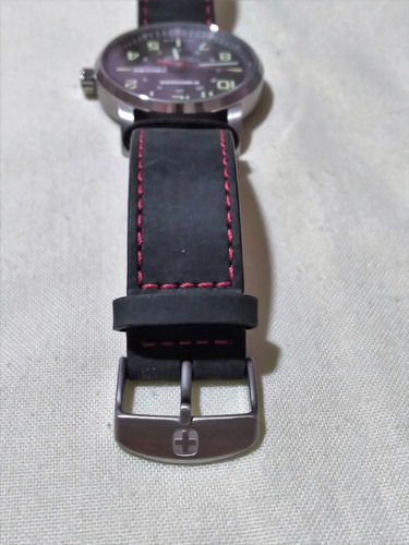 Reloj Wenger Attitude 011541101 Wenger Correa Negro Bisel Plateado Fondo Negro