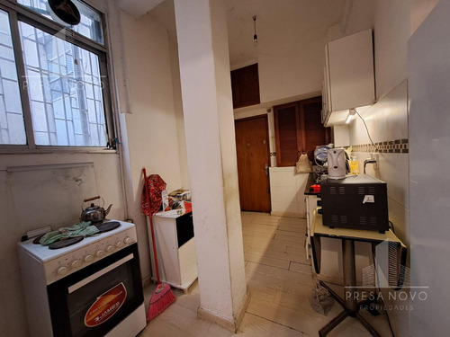 Apartamento En Venta En El Centro Con Patio Exclusivo