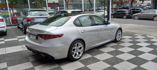 Alfa Romeo Giulia 2.0 280cv Veloce