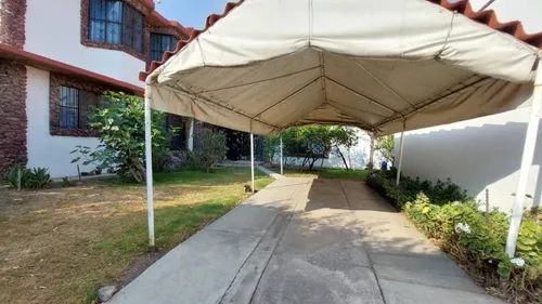 Amplia Casa En Venta En Esquina, Rápida Salida A Cdmx Y También Al Aifa