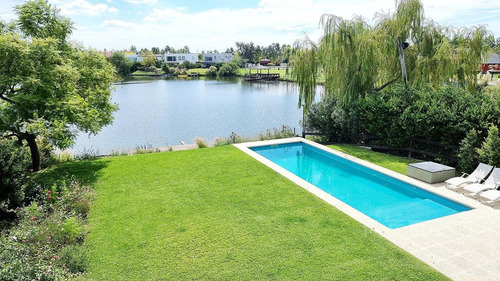 Imagen 2 de 30 de Casa En Venta Con Costa De Laguna - Talar Del Lago Ii, General Pacheco