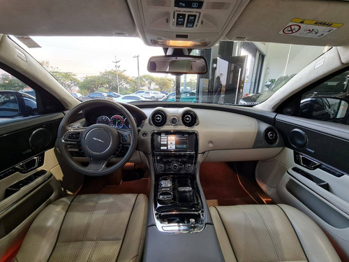 Imagem 10 de 13 de Jaguar Xj 3.0 Portfolio Supercharged V6 24v Gasolina 4p